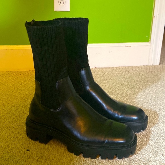ZARA Black Boots - Picture 1 of 4